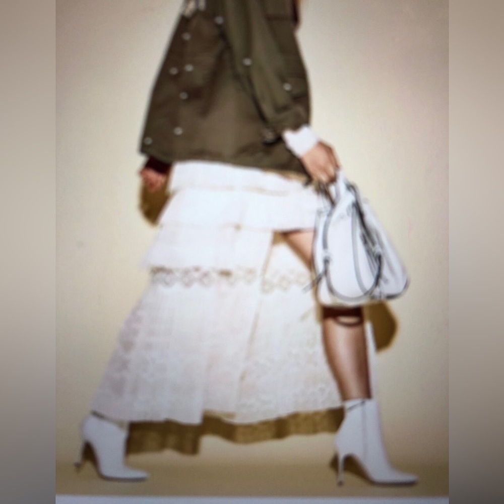 Manolo Blahnik Calf Leather Heeled Ankle Boots. Size 39,5